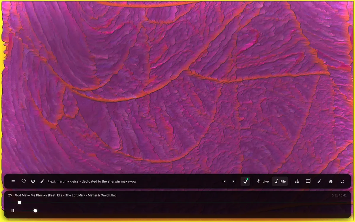 The DiscoCast player with live visuals and the control bar